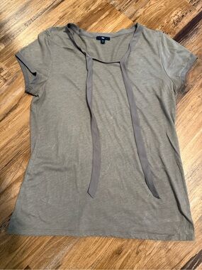 GAP Gray Short Sleeve Tie-Neck Blouse